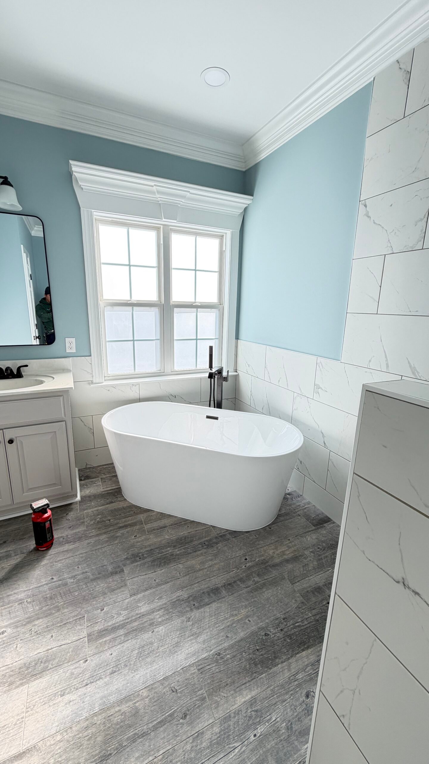 Shower and tub surrounds