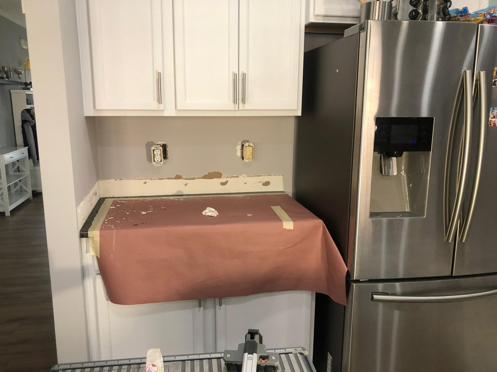 Kitchen Tile Backsplash — before